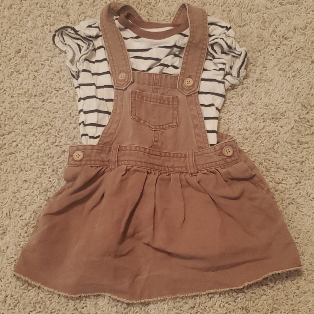 Skirt and t-shirt 18 months